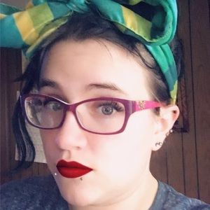 Meet your Posher, Samantha